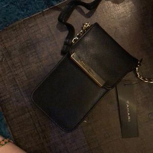 BN/WT Tahari wallet/cell phone purse